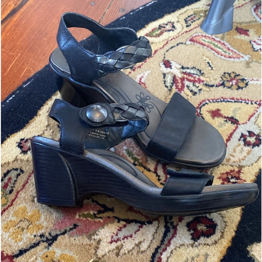 Aetrex Wedge sandals